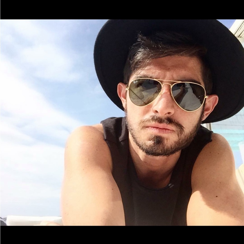 Meet your Posher, Luis